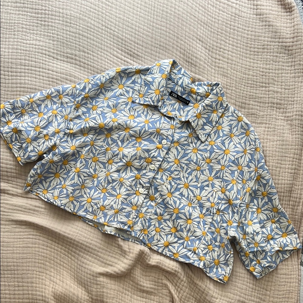 Zara Blue and Yellow Daisy Print Shirt